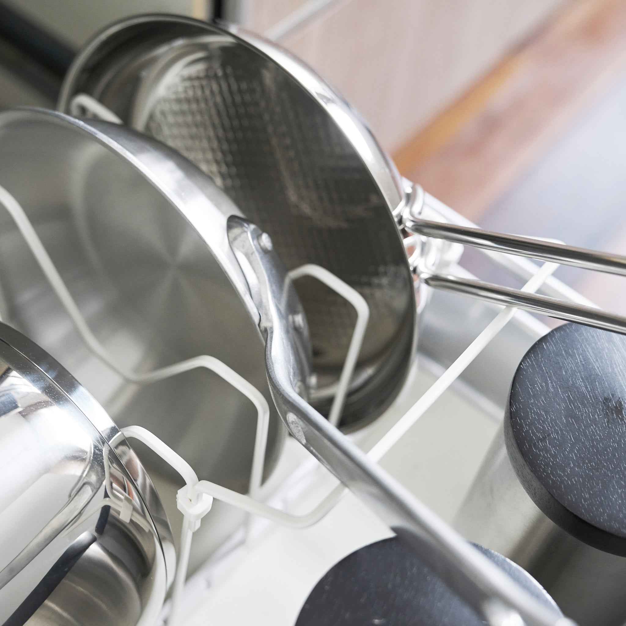 Extendable Pot Lid & Pan Organizer